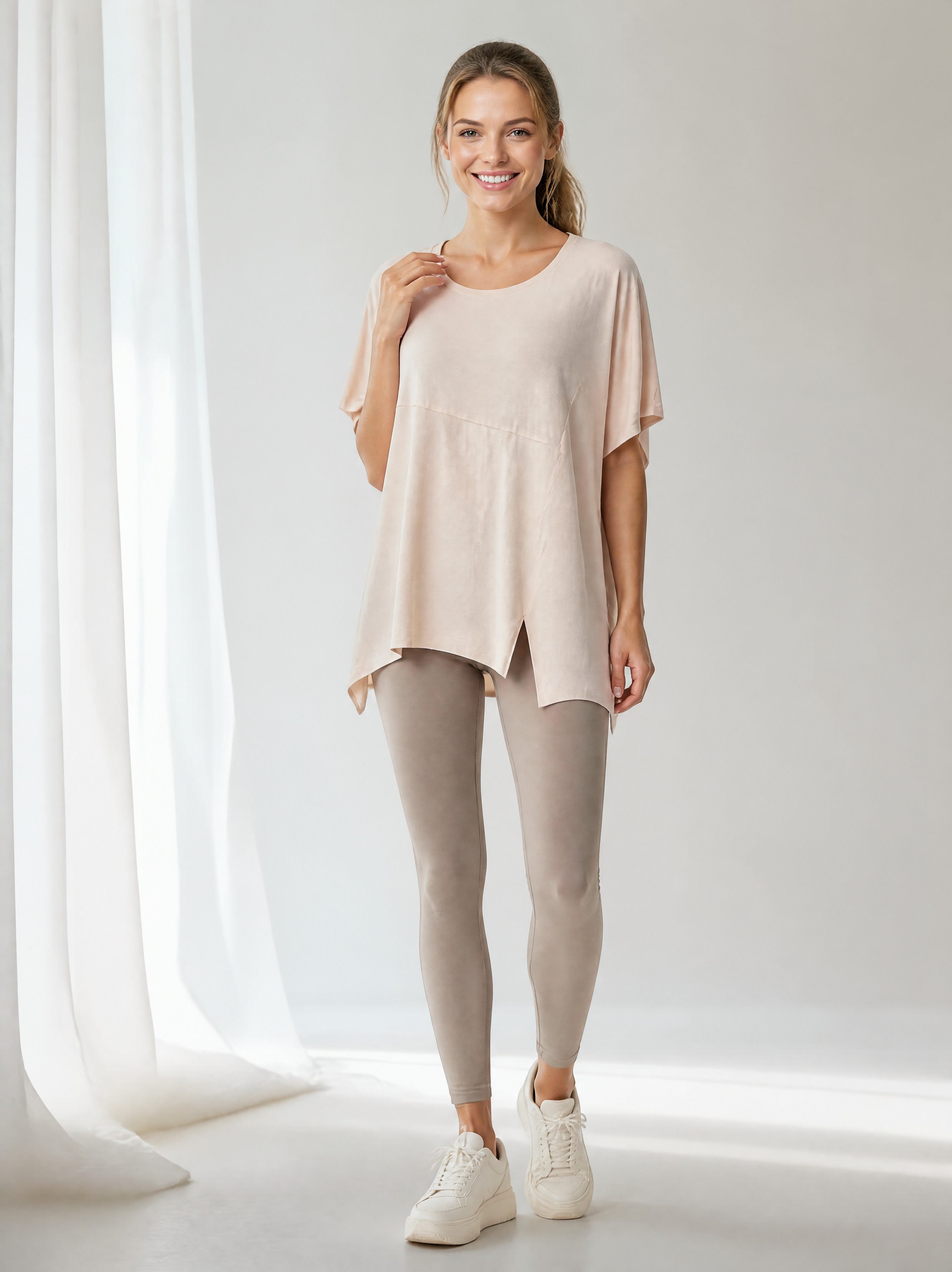 Asimetrik Kesim Bluz Tunik – Modern Çizgiler ve Sınırsız Hareket Özgürlüğü